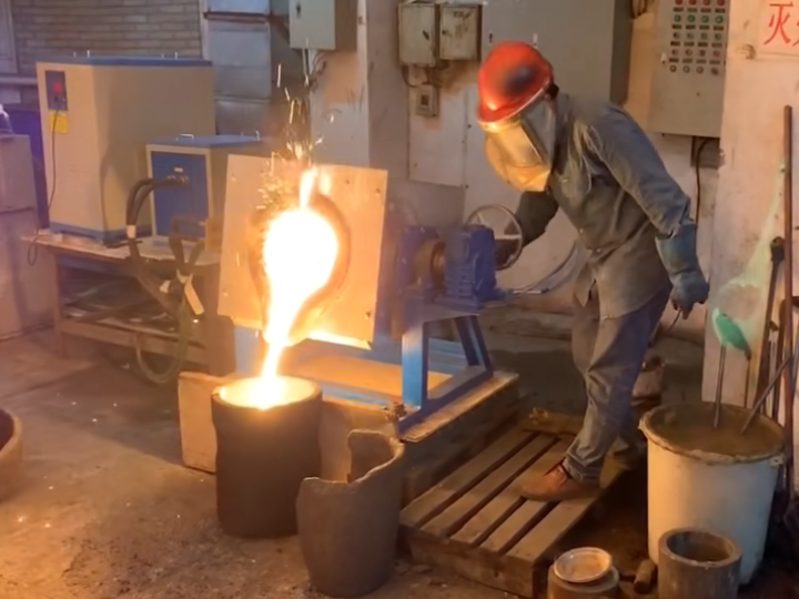WXM-110KW 150KG Copper Melting Induction Furnace For Metal Casting